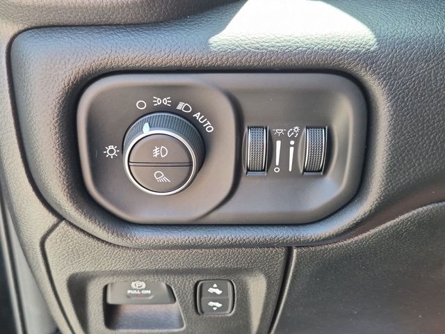 Used 2019 Ram 1500 Laramie 4D Crew Cab
