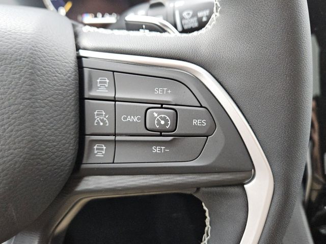 2026 Jeep Grand Cherokee L Altitude 4x4