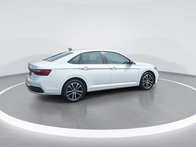Used 2025 White Volkswagen 1.5T Sport image 9