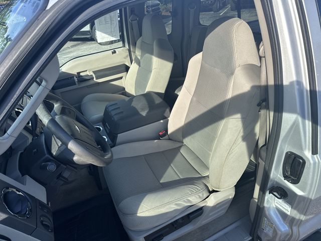 Used 2008 Silver Ford XLT image 12