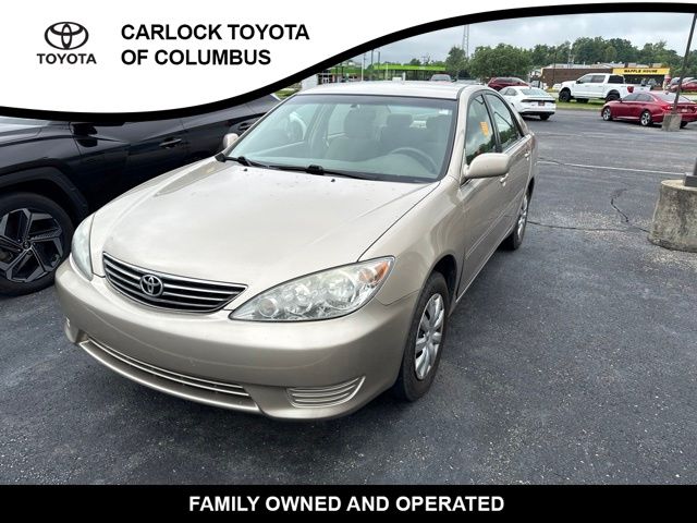 Gold 2006 Toyota Camry Sedan 5-Speed Automatic