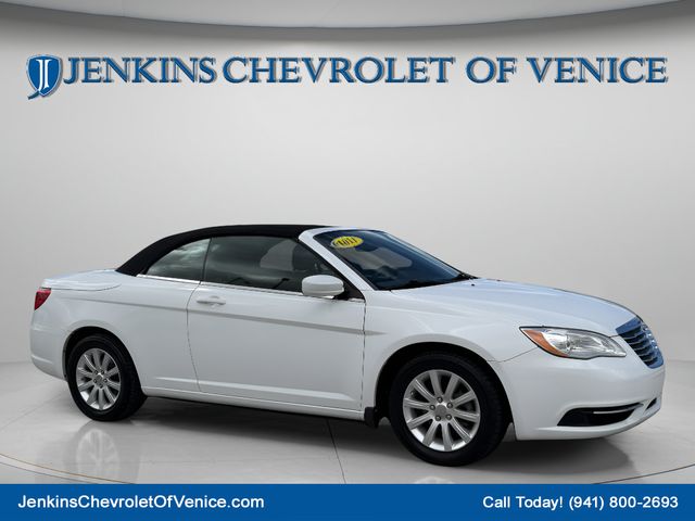 Bright White Clearcoat 2011 Chrysler 200 Convertible Front-Wheel Drive 6-Speed Automatic