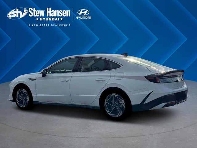 New 2026 White Hyundai SEL Sport image 4