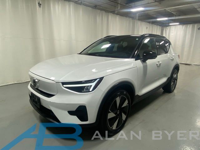Crystal White 2024 Volvo XC40 Recharge Twin Core eAWD SUV / Crossover All-Wheel Drive 1-Speed Automatic