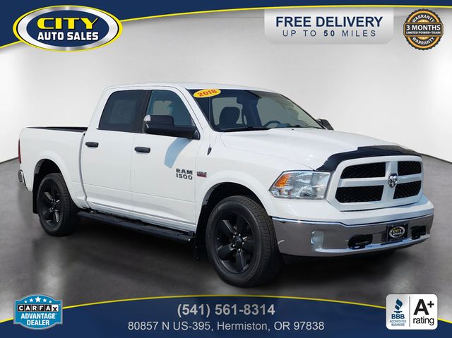 Bright White Clearcoat 2018 RAM 1500 Pickup Truck Four-Wheel Drive 8-Speed Automatic