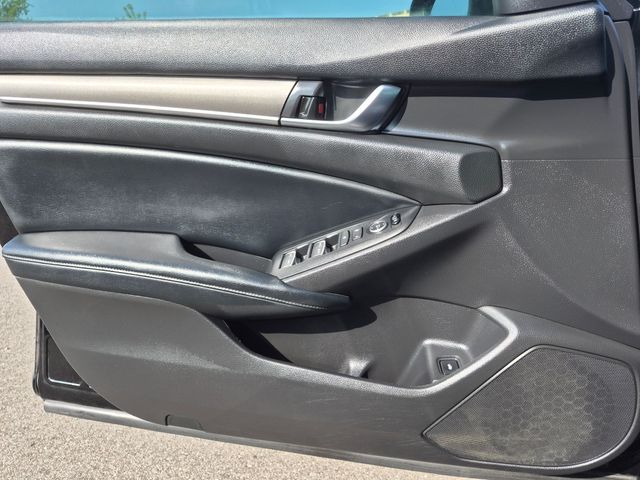 2018 Honda Accord - Image 13
