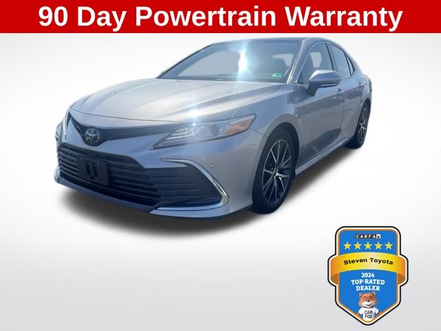 2022 Toyota Camry XLE's photo