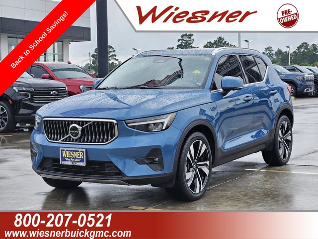 2023 Volvo XC40 B4 Plus Bright Theme FWD