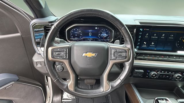 Used 2022 Beige Chevrolet High Country image 12