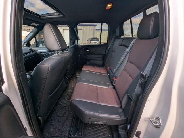 2025 White Honda Ridgeline Black Edition AWD Truck