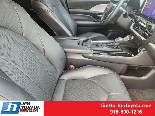 Used 2024 Toyota Grand Highlander SUV