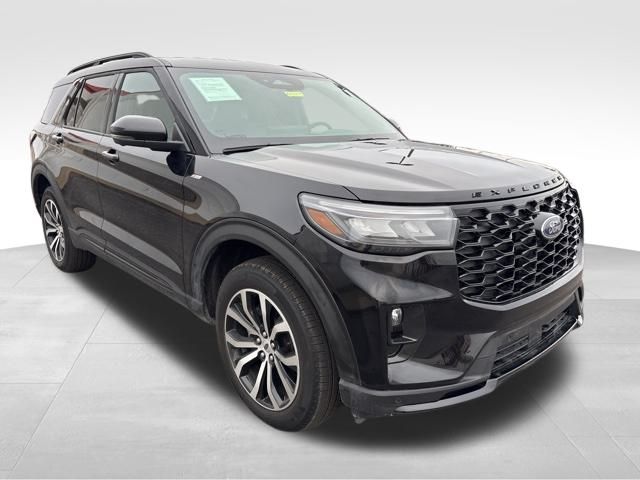 2025 Ford Explorer ST-Line AWD