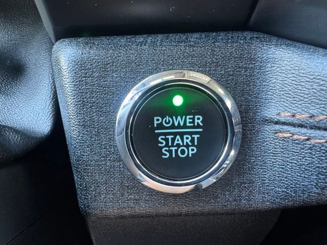 Used 2022 Blue Ford Lariat image 40