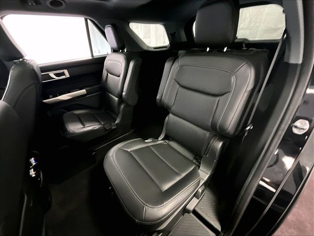 2023 Ford Explorer XLT Black at Grove City Ford