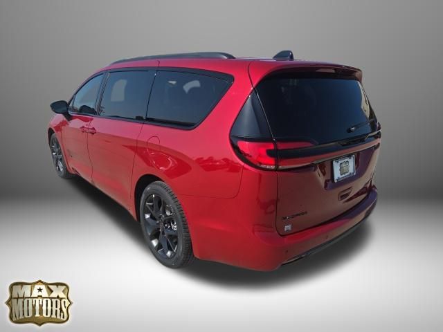 New 2027 Chrysler Pacifica Van