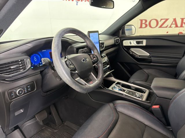 2023 Star White Metallic Tri-Coat Ford Explorer ST 4X4 SUV