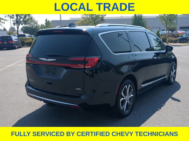 Used 2022 Chrysler Pacifica Van