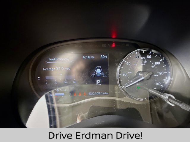 Used 2023 Nissan Kicks SUV