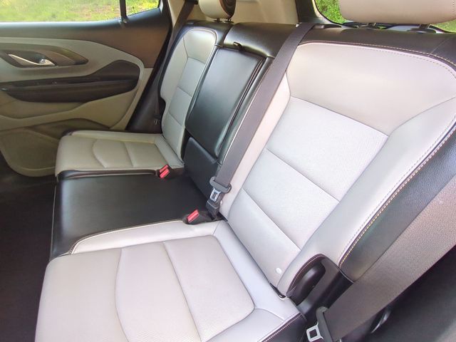 Used 2019 White GMC SLT image 28