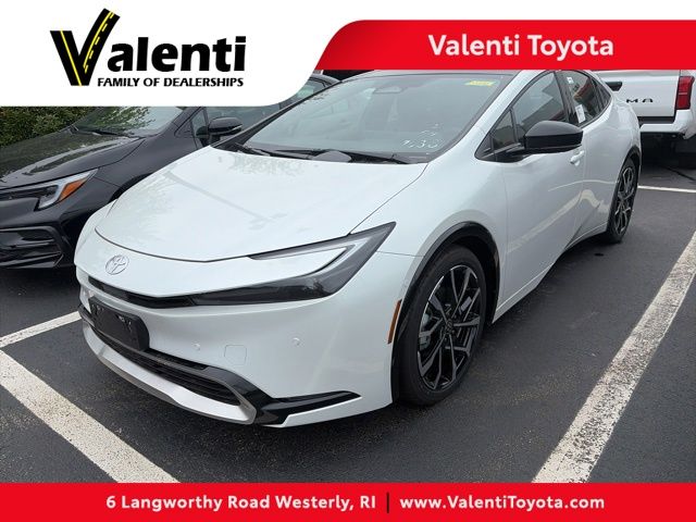 White (Wind Chill Pearl) 2026 Toyota Prius Plug-In Hybrid Hatchback Front-Wheel Drive Continuously Variable Transmission