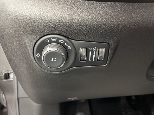 2022 Granite Crystal Metallic Clearcoat Jeep Compass Limited 4X4 SUV