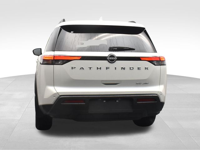 2024 Nissan Pathfinder SV 9