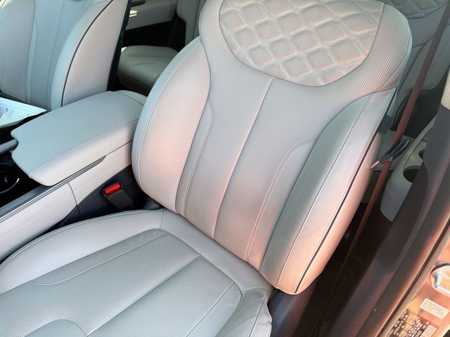 Used 2022 Gray Hyundai Calligraphy image 14