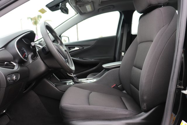 2023 Chevrolet Malibu LT photo