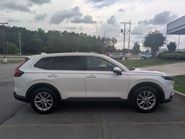 Used 2024 White Honda EX-L image 3