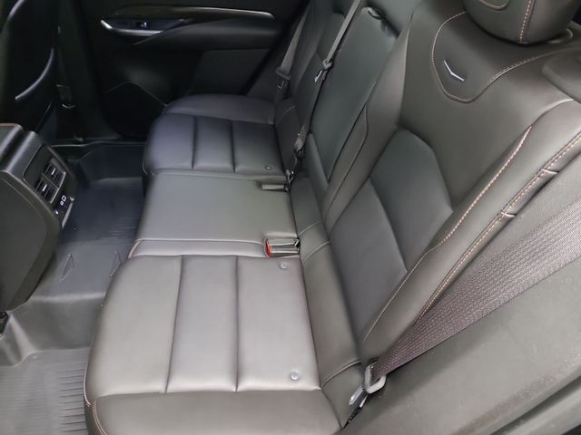 2021 – Cadillac – XT4