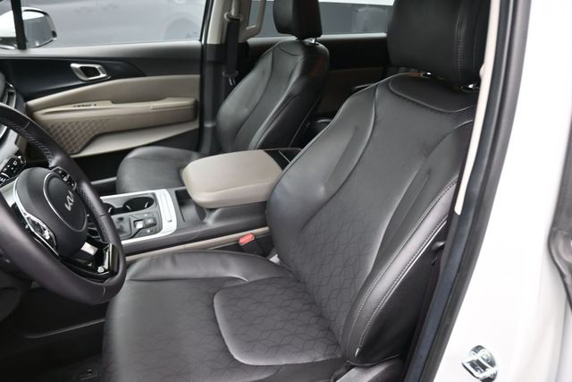 Used 2026 Kia Carnival Van