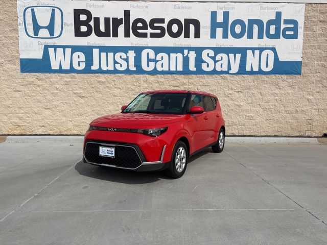 Inferno Red 2025 Kia Soul LX FWD SUV / Crossover Front-Wheel Drive Continuously Variable Transmission