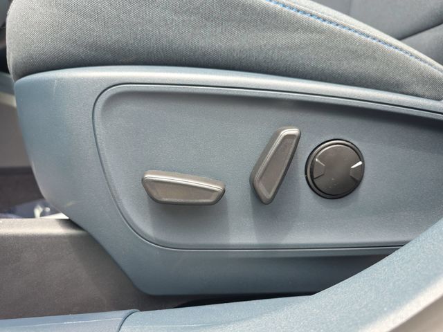 New 2026 Velocity Blue Ford XLT image 28