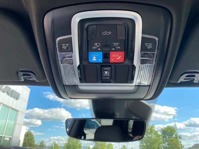 2026 Ram 1500 Big Horn/Lone Star - Silver exterior view 15