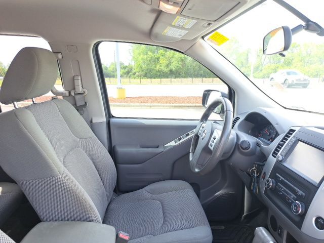 Used 2019 White Nissan SV image 5