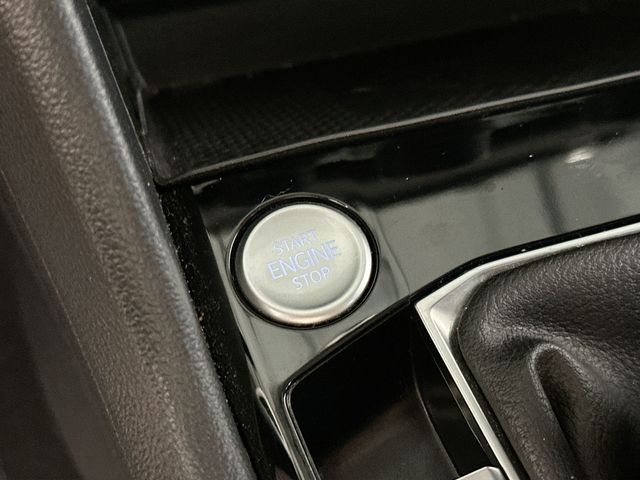 2023 Volkswagen Taos 1.5T SEL - 10