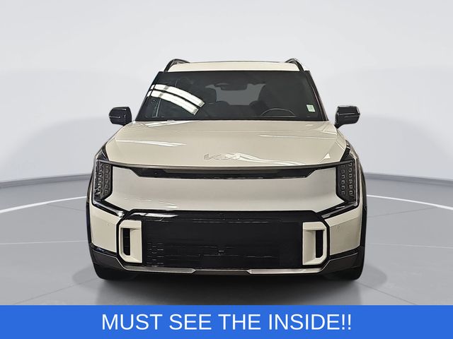 Used 2024 White Kia GT-Line image 8