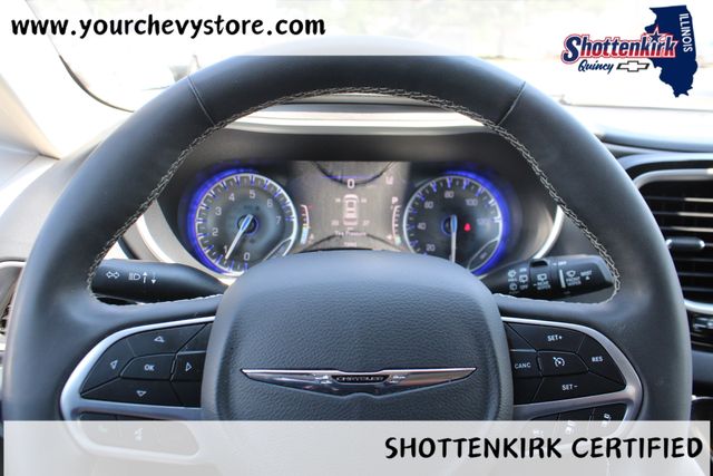 Used 2024 Chrysler Pacifica Van