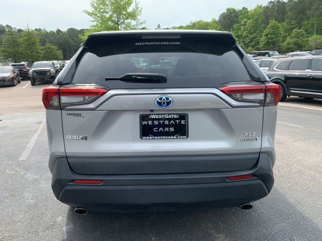 2021 Toyota RAV4 Hybrid XLE photo