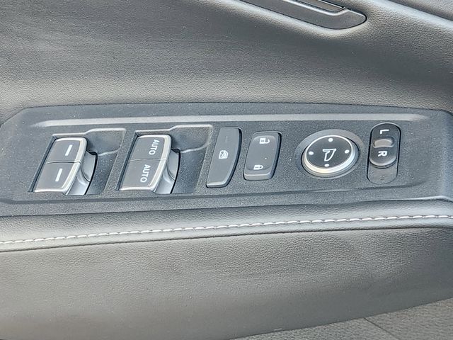 2025 Honda Accord Hybrid Sport-L  at Community Honda