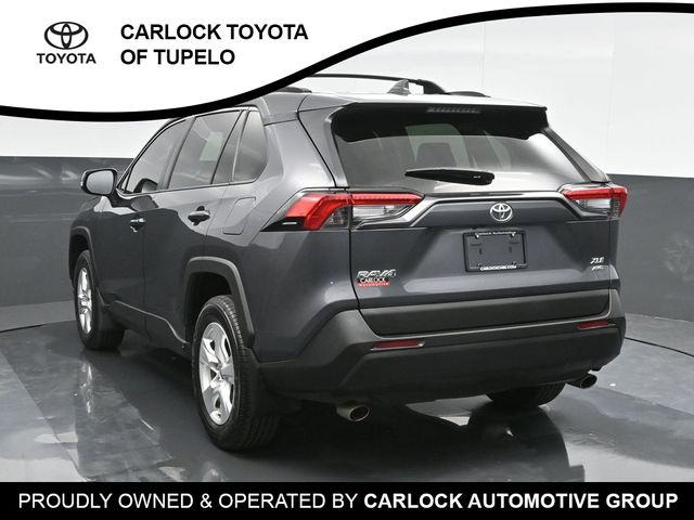 2021 Toyota RAV4 XLE 8