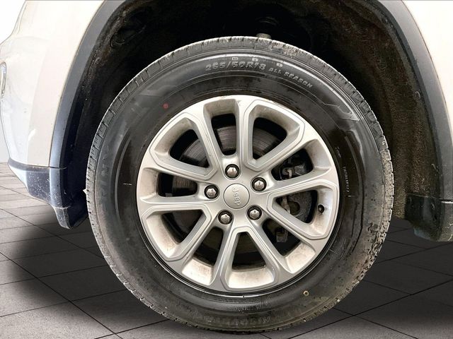 2021 Jeep Grand Cherokee Laredo E White at Auto Express Mitsubishi