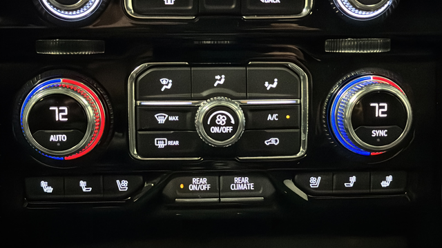Used 2021 Onyx Black GMC Denali image 29
