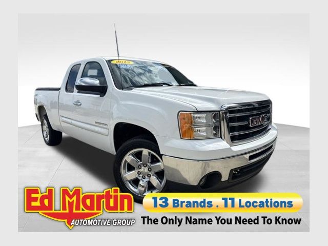 Summit White 2013 GMC Sierra 1500 Pickup Truck Four-Wheel Drive 6-Speed Automatic