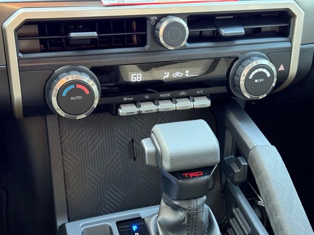 2025 Toyota Tacoma TRD Off Road - Photo 16
