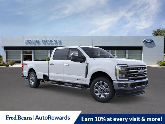 Oxford White 2026 Ford F-250 Super Duty Pickup Truck Four-Wheel Drive Automatic