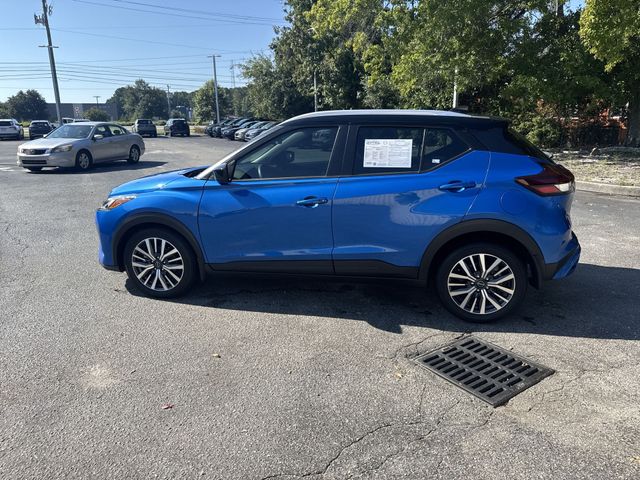 Used 2024 Blue Nissan SV image 8