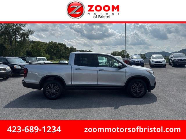 Gray 2018 Honda Ridgeline Pickup Truck All-Wheel Drive 6-Speed Automatic