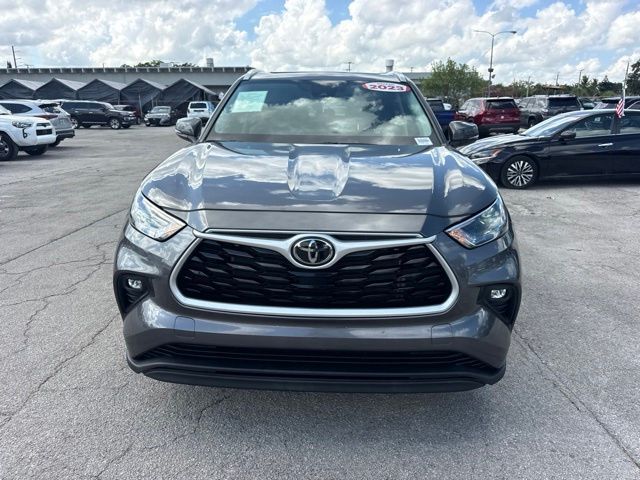 2023 Toyota Highlander - $30,988
