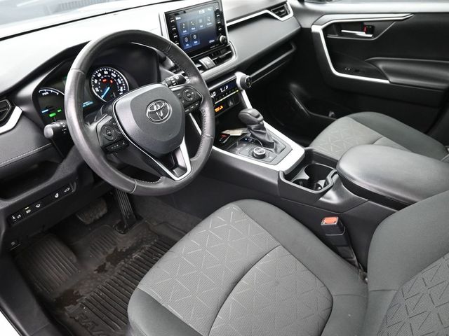 2021 Toyota RAV4 Hybrid XLE 24